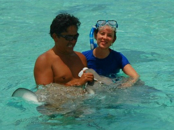 snorkel with Bora Bora stingrays