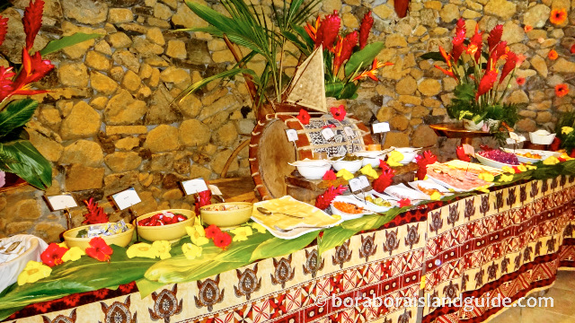 Breakfast buffet Hilton Bora Bora Resort