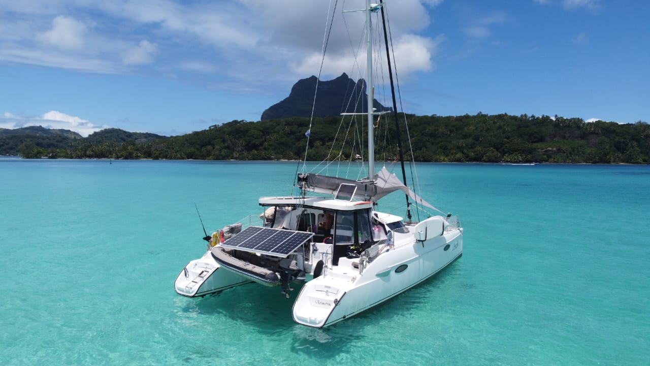 Tahiti Charter Catamaran in Bora Bora